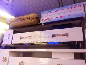 Best Quality Modern TV Stand With Drawer
