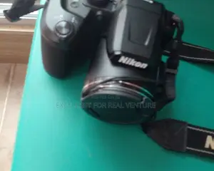 Nikon Coolpix B500