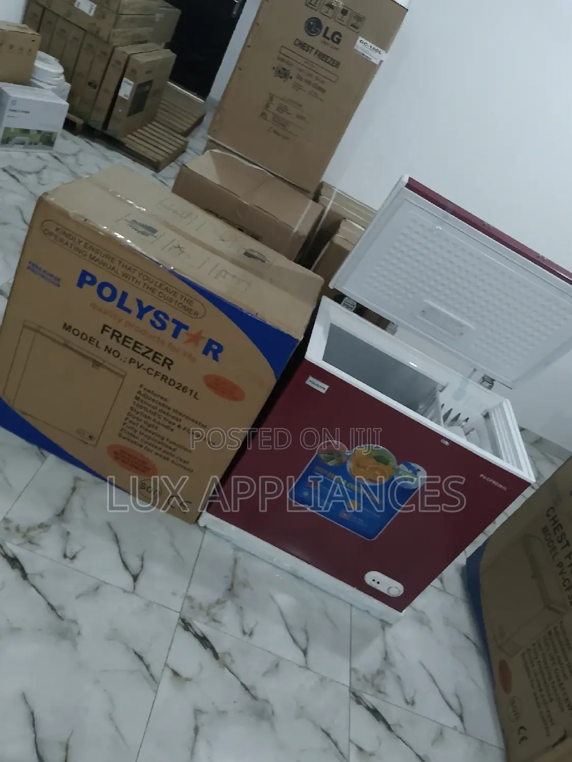 261 Liter Storage Volume Polystar Chest Freezer