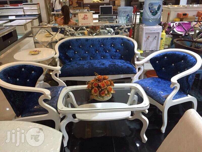 Mini Sofa .