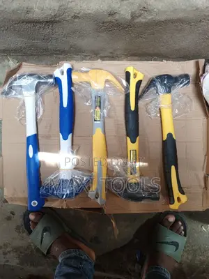 1.5 Carpenter Hammer