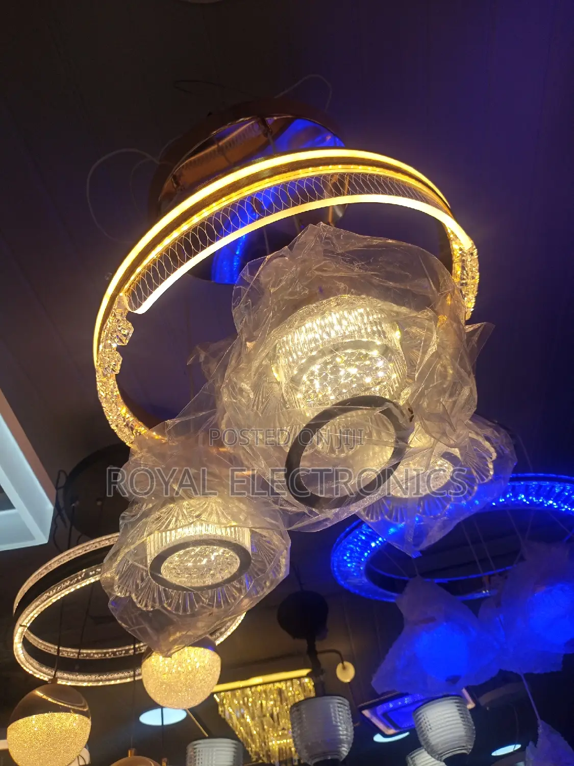 4-Box Multicolor Dropping Chandelier Light