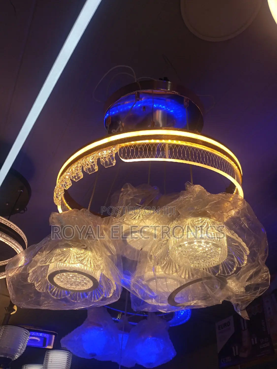 Latest 4-Box Multicolor Dropping Chandelier Light