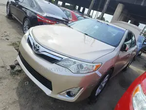 Toyota Camry 2013 Gold