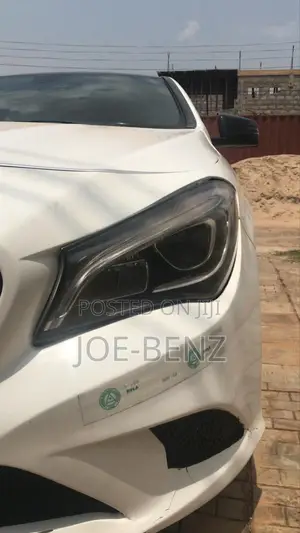 Cla250 2019 Left Side Headlight