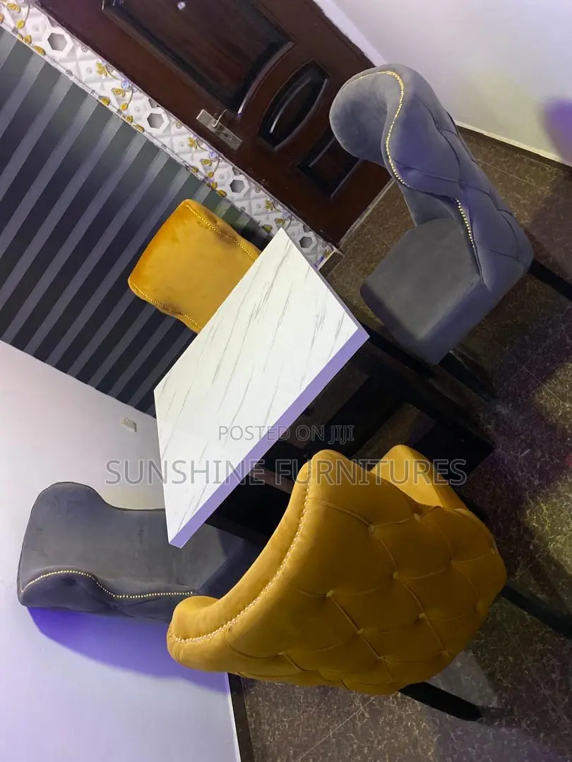 4seater Modern Tufted Dinning Set