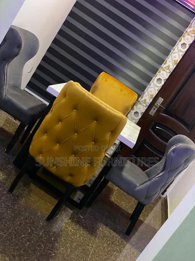 4seater Modern Tufted Dinning Set