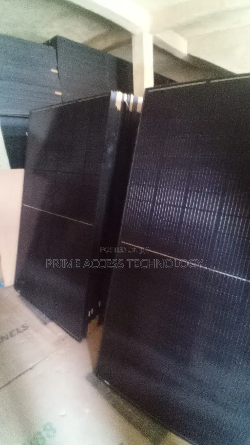 High Quality 500watts Black Faced Solar Panel