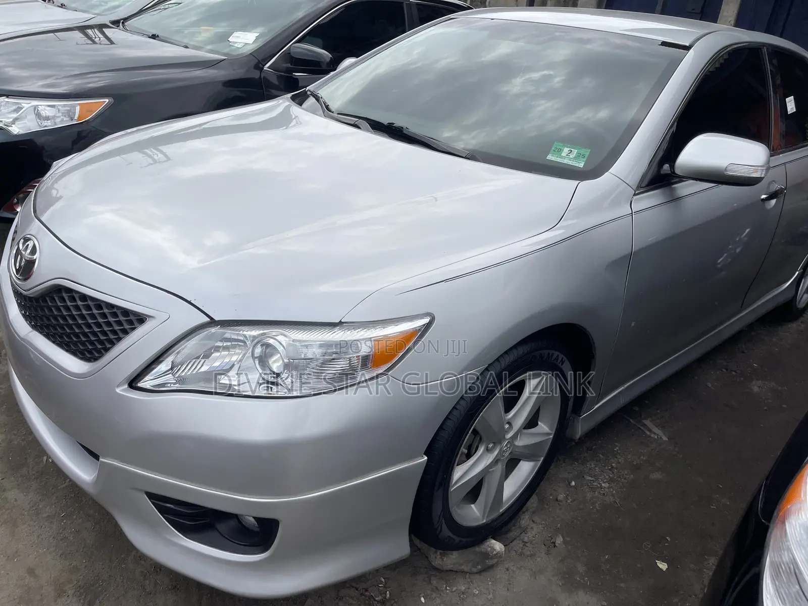 Toyota Camry 2011 Silver