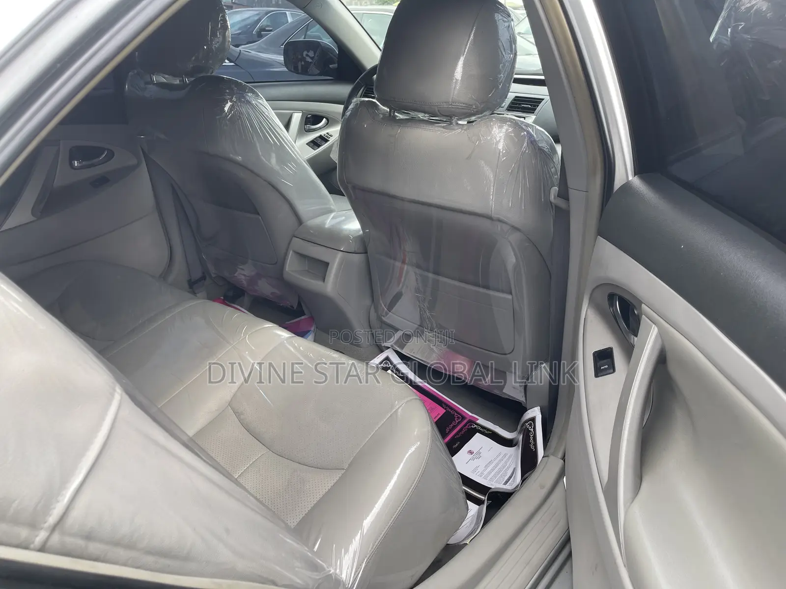 Toyota Camry 2011 Silver