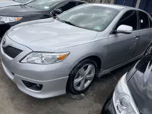 Toyota Camry 2011 Silver