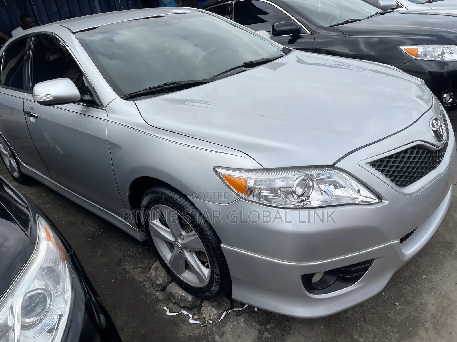 Toyota Camry 2011 Silver