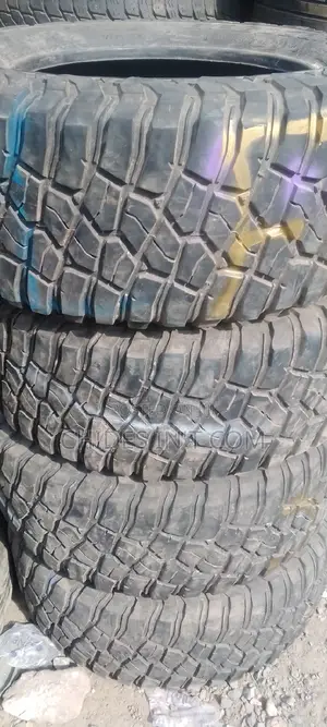 35/10/50/20 Tukumbor Tire