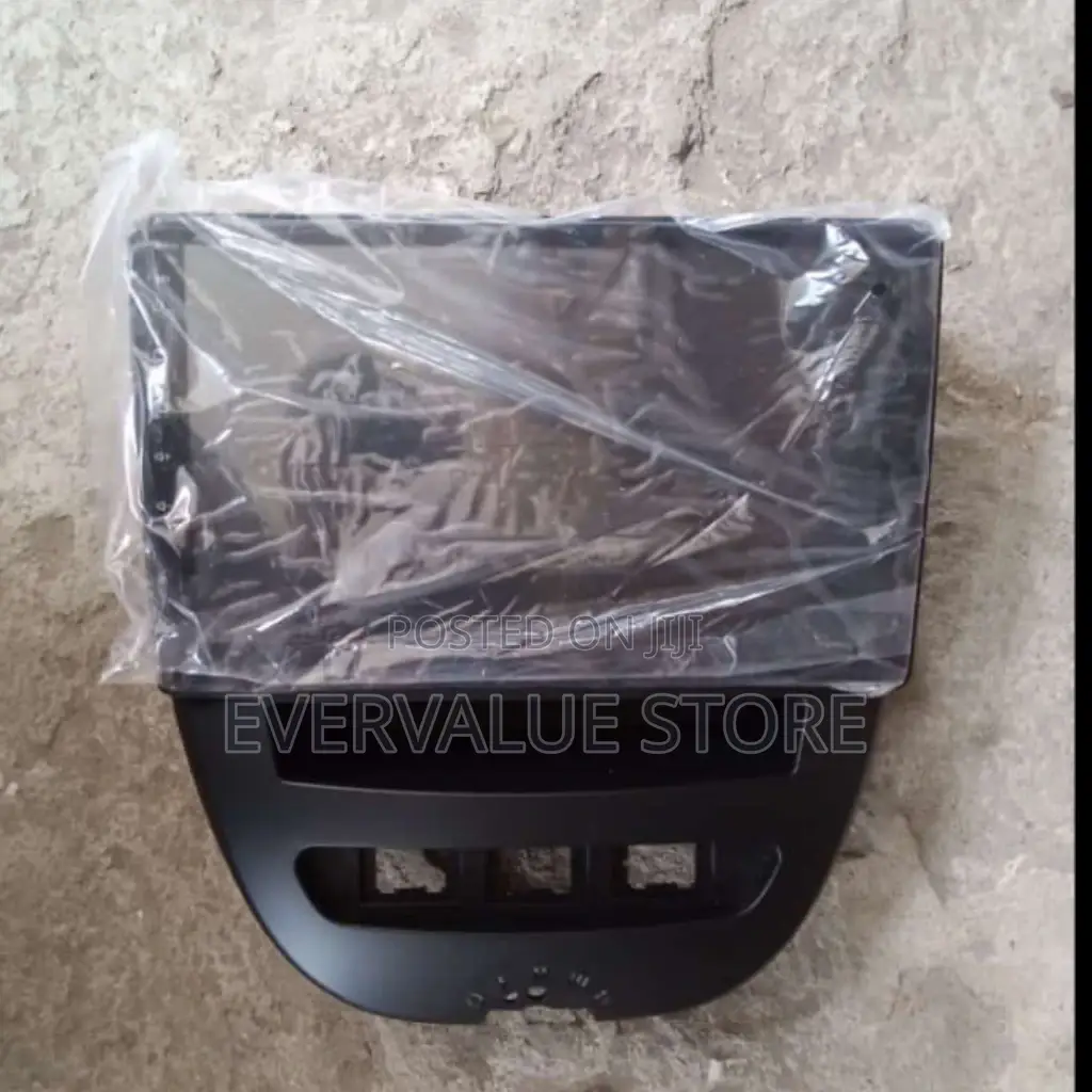 Peugeot 107 Android Player + Reverse Camera