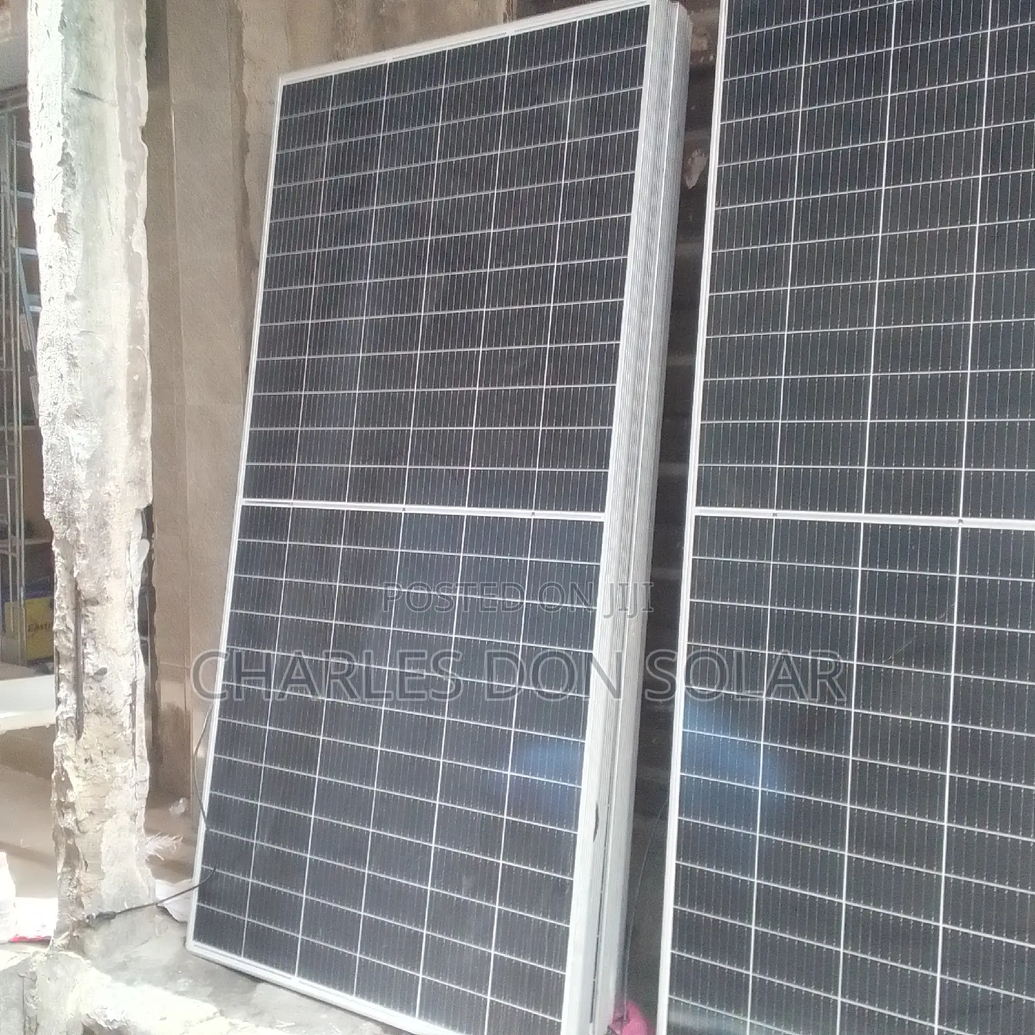 600w Jinko Solar Panel