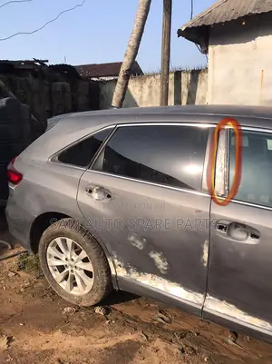 Toyota Venza 2015 Model Door Pillar Chrome Front Right Side