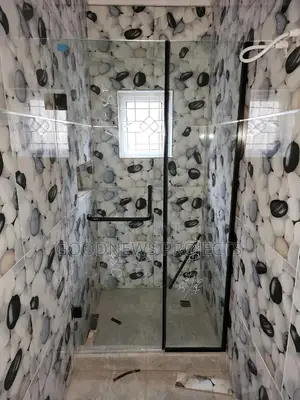 Shower Glass for Visitors Toilet