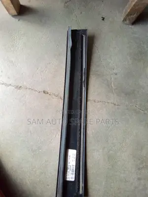 Toyota Venza 2015 Model Door Pillar Chrome Back Left Side