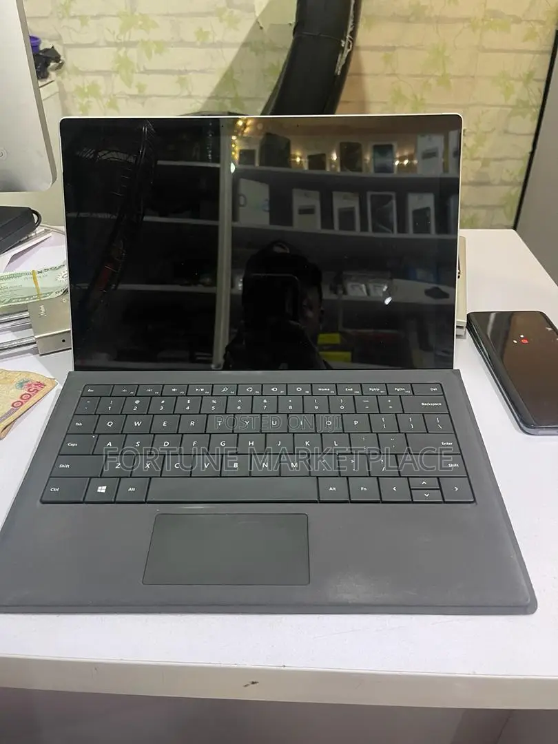 Laptop Microsoft Surface Pro 7 16GB Intel Core I7 SSD 512GB