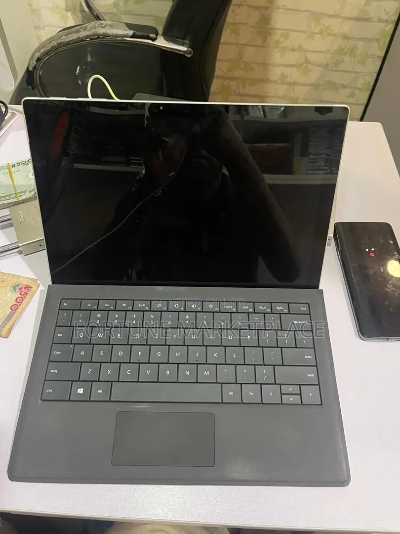 Laptop Microsoft Surface Pro 7 16GB Intel Core I7 SSD 512GB