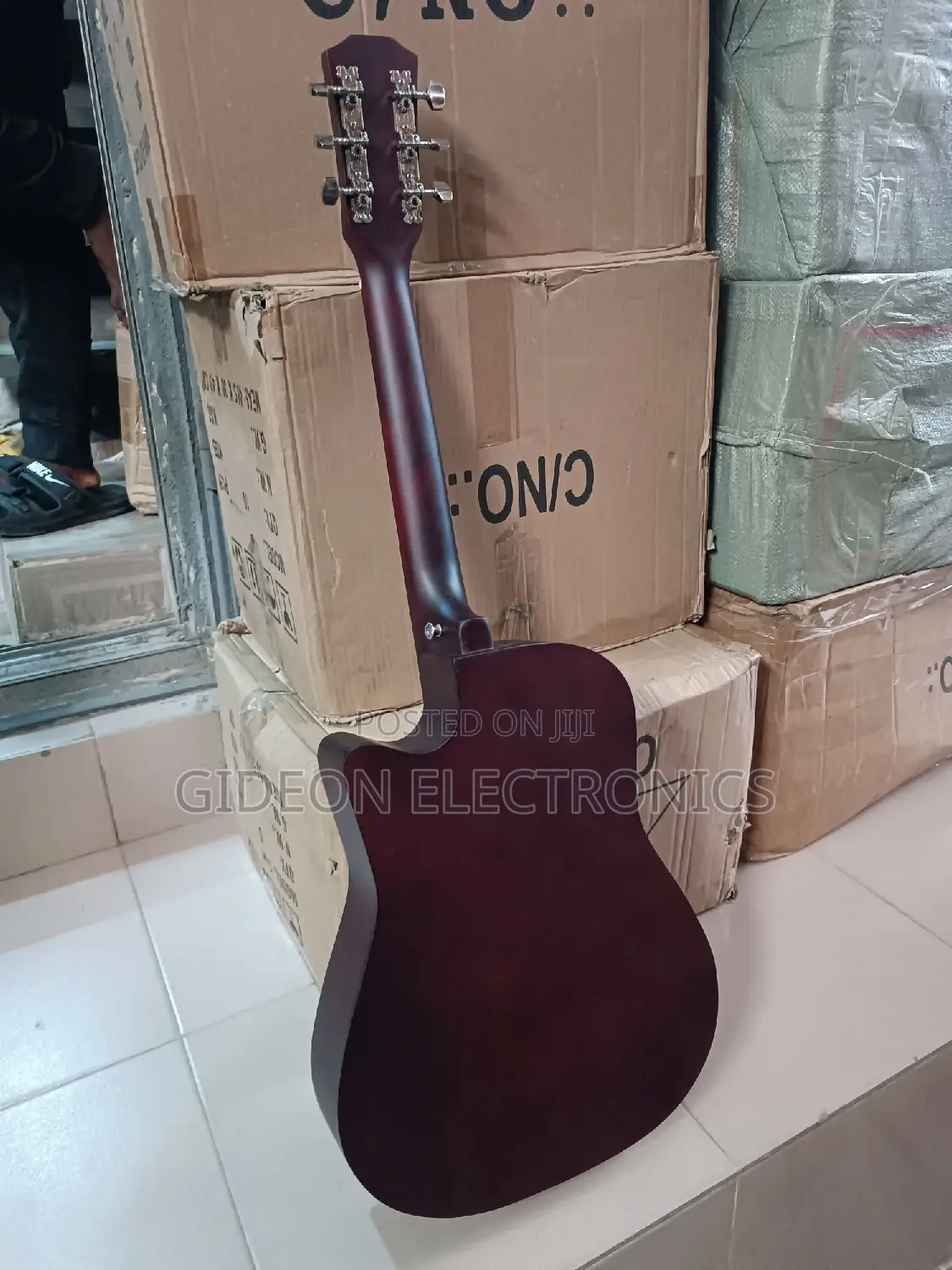 38" Medium Size Acoustic Guitar