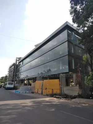 Alucoboard Cladding Mix With Plain Partition Glass
