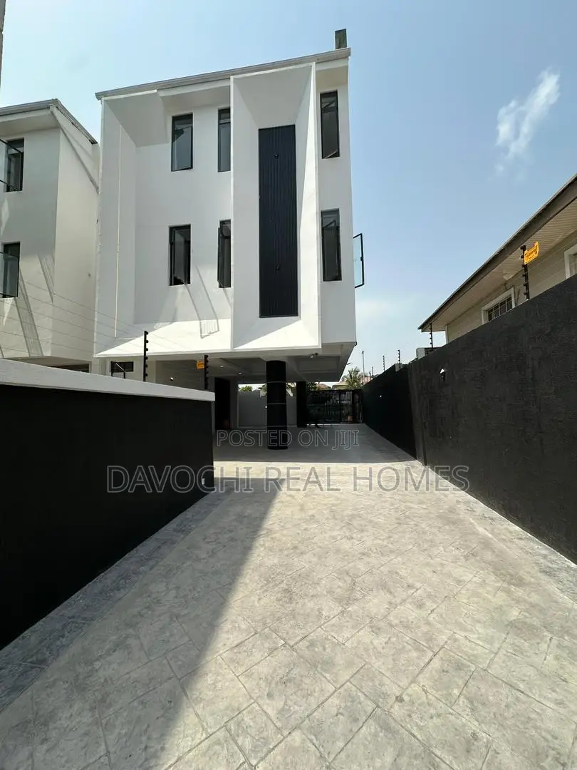 2bdrm Duplex in Lekki Phase One for sale