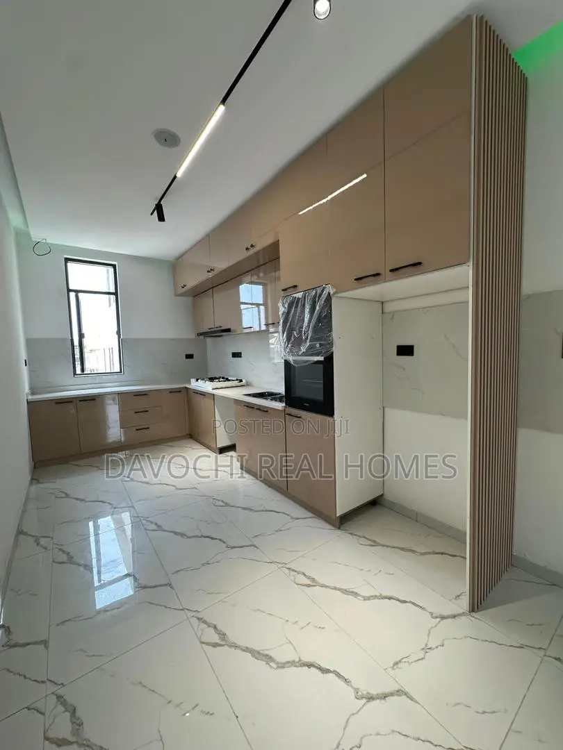 2bdrm Duplex in Lekki Phase One for sale