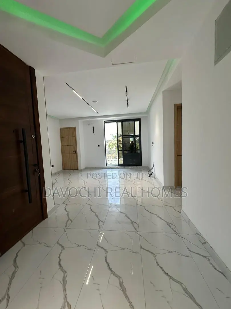 2bdrm Duplex in Lekki Phase One for sale