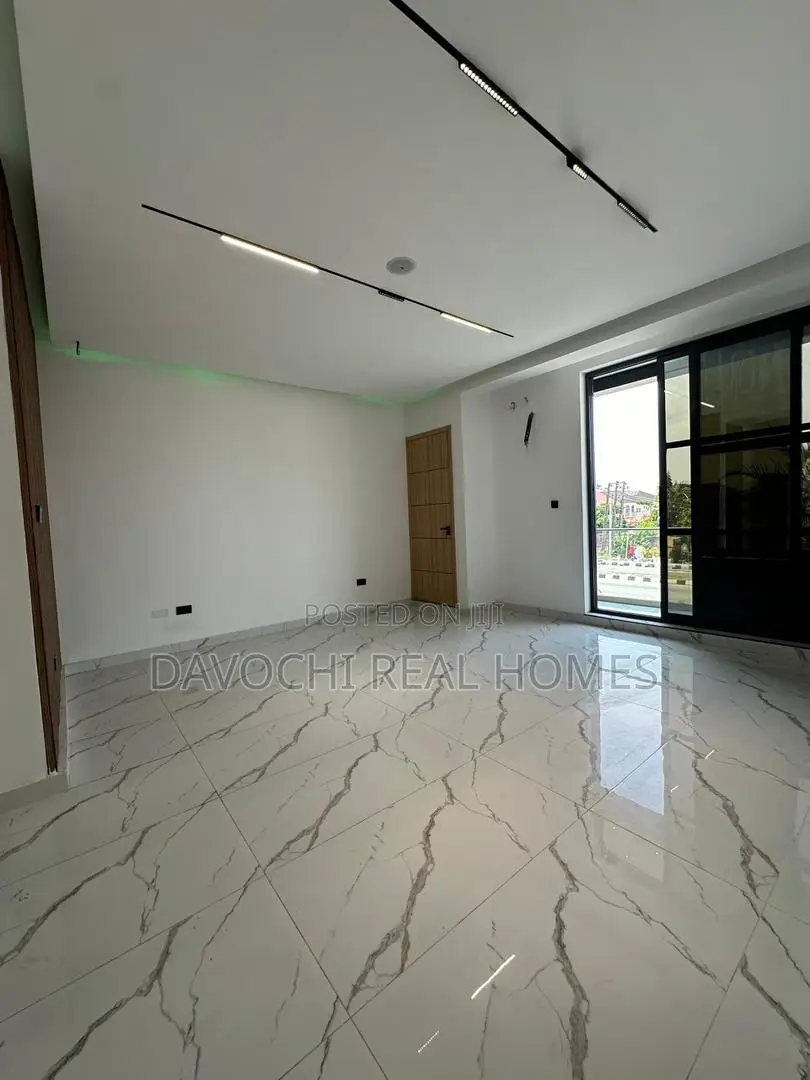 2bdrm Duplex in Lekki Phase One for sale
