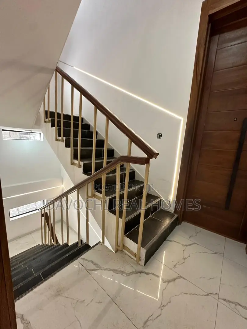 2bdrm Duplex in Lekki Phase One for sale