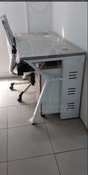 Classic Office Table With Extension