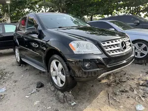 Mercedes-Benz M Class 2011 Black