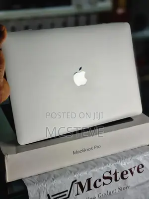 Laptop Apple MacBook Pro 2022 M2 8GB Apple M2 SSD 512GB