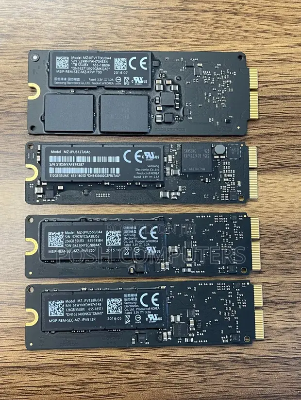 MacBook Pro A1502 256GB SSD（Apple / Samsung 256GB SSD