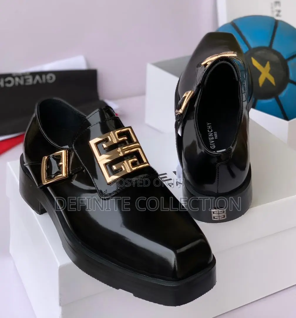 GIVENCHY Luxury Shoe