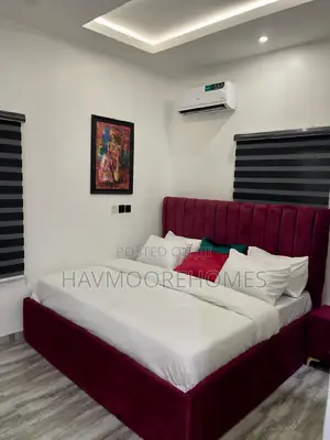Newly Built 2 Bedroom Flat For Short Let