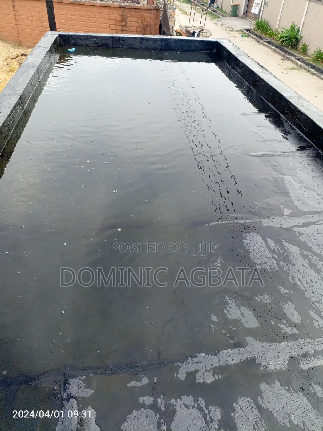 Gargantuan Rainproof