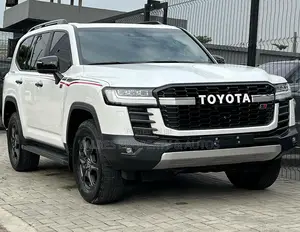 Photo - New Toyota Land Cruiser 2023 White