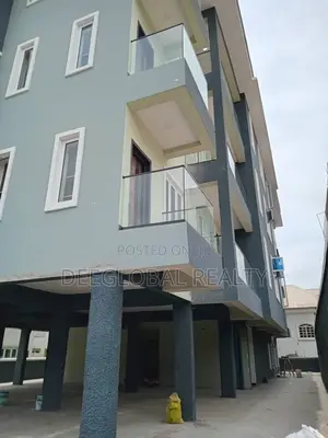 3bdrm Block of Flats in Canal West, Osapa london for sale