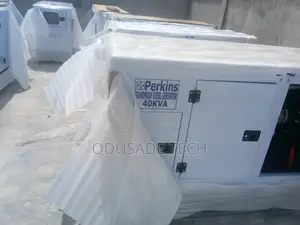 Original Diesel Generator Perkins 40kva Soundproof