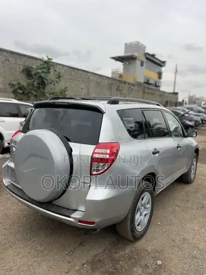 Toyota RAV4 2.5 Limited 2010 Silver