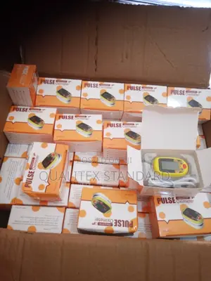 Qualitex Finger Tip Children Pulse Oximeter