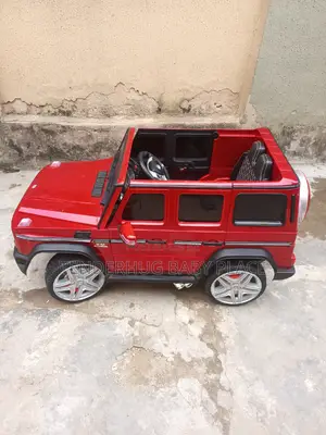 12volts G Wagon Benz.