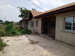 Photo - 5bdrm Bungalow in Aba Beji Aparaja Odo for sale