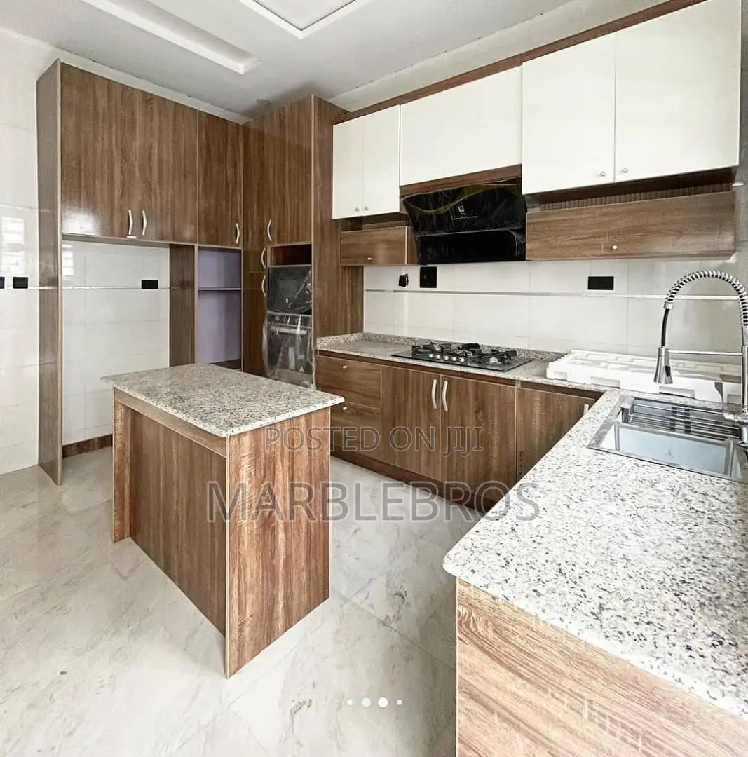MB51, Classy Kitchen Marble Countertop Finishing