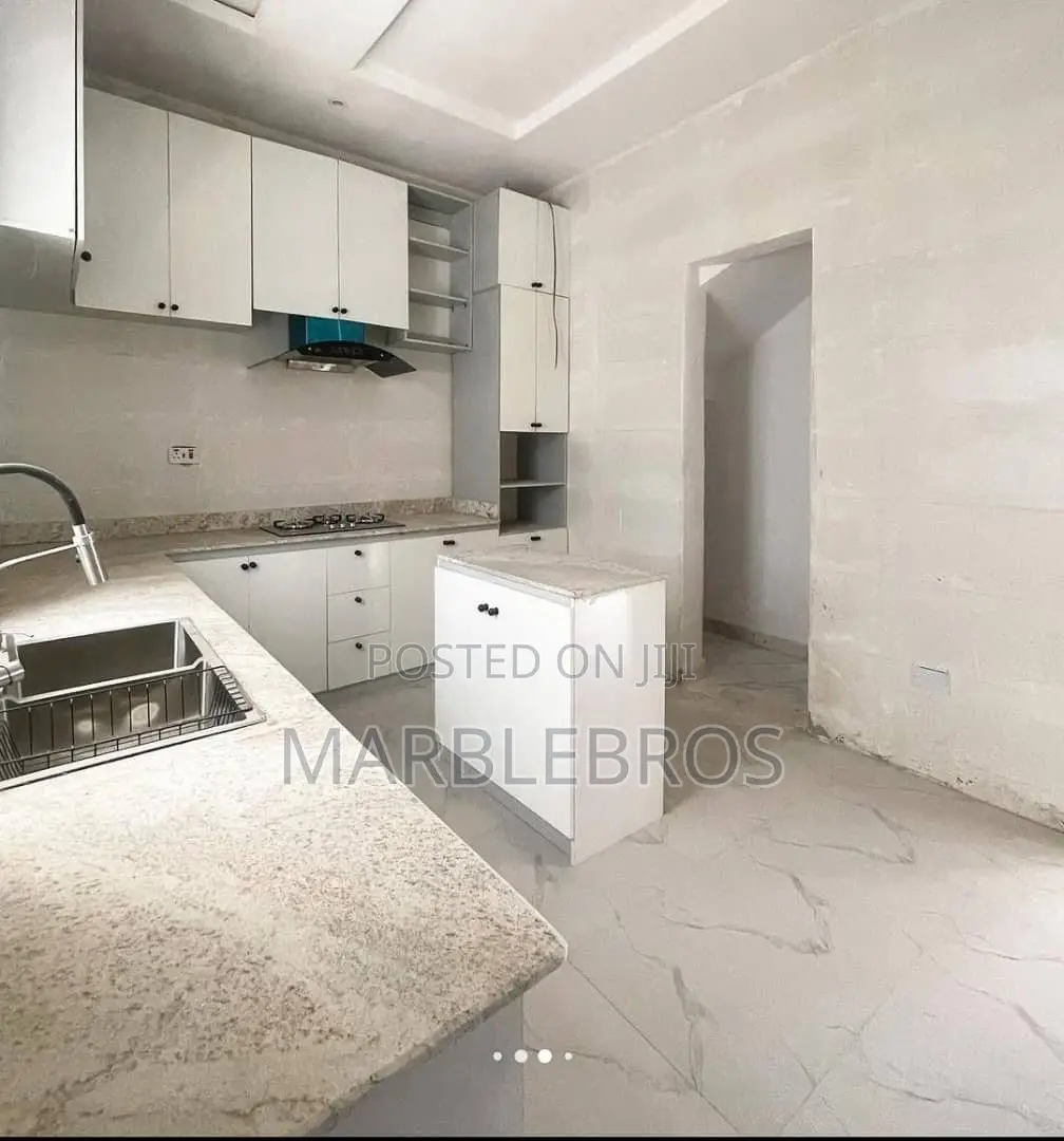 MB51, Classy Kitchen Marble Countertop Finishing