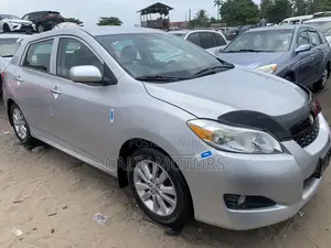 Toyota Matrix 2010 Silver
