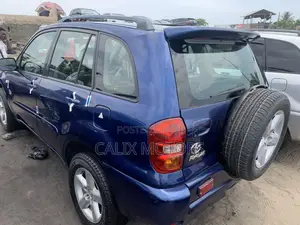 Toyota RAV4 2005 Blue