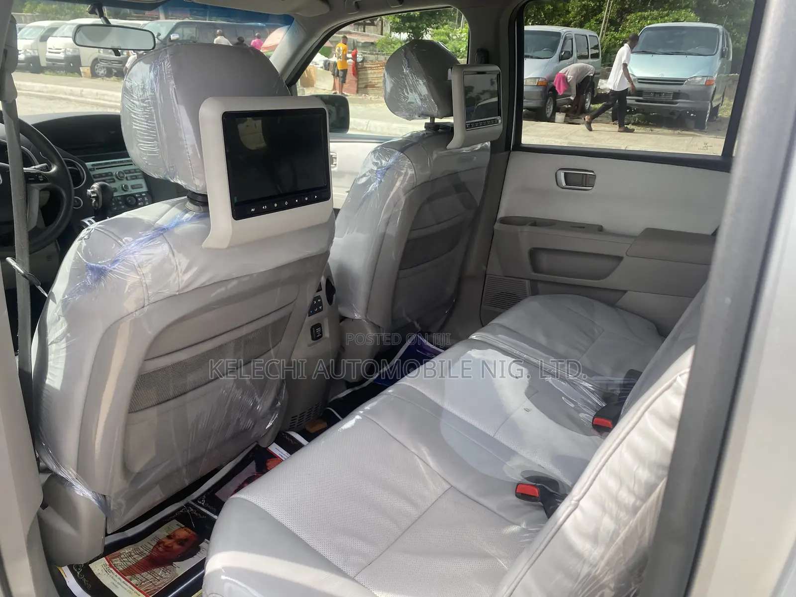 Honda Pilot 2011 Silver